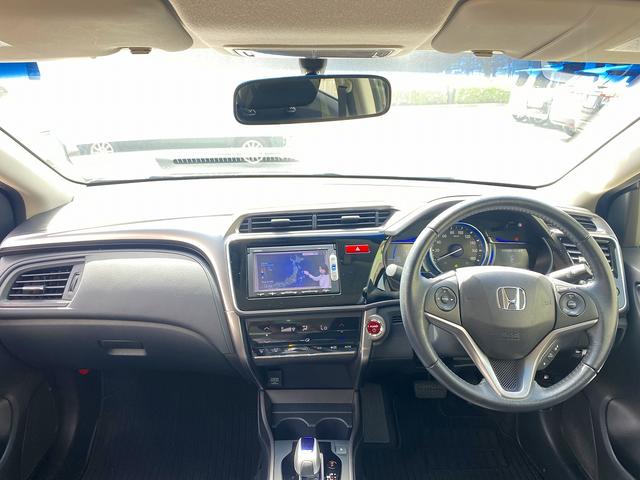 ハイブリッドＬＸ　ユーザー買取車両　スマートキー　スペア有　ワンオーナー車　禁煙車　ナビ　地デジＴＶ　Ｂｌｕｅｔｏｏｔｈ接続可　ＬＥＤヘッドライト　ＥＴＣ　クルーズコントロール(6枚目)