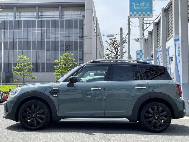 ＭＩＮＩ 　クーパーＤ　クロスオーバー（５名）　ワンオーナー　禁煙　Ｒカメラ　ＦＲドラレコ　シートヒーター　スマートキー２本　衝突軽減　レーンキーピング　ＡｐｐｌｅＣａｒＰｌａｙ　Ｒクリソナ　ルーフレール　ＥＴＣ（12枚目）