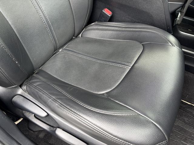 プリウスアルファ Ｓ　チューン　ブラックＩＩ　ワンオーナー車　アルパイン９インチナビ　モデリスタエアロ　フルセグＴＶ　Ｂｌｕｅｔｏｏｔｈ接続　ＤＶＤ再生可能　バックカメラ　シートヒーター　スマートキー　ＥＴＣ（18枚目）