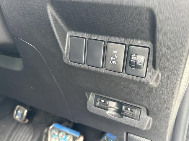 プリウスアルファ Ｓ　チューン　ブラックＩＩ　ワンオーナー車　アルパイン９インチナビ　モデリスタエアロ　フルセグＴＶ　Ｂｌｕｅｔｏｏｔｈ接続　ＤＶＤ再生可能　バックカメラ　シートヒーター　スマートキー　ＥＴＣ（42枚目）