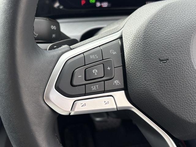 ゴルフヴァリアント ｅＴＳＩ　アクティブ　メーカーナビゲーション　バックカメラ　ドラレコ　禁煙車　ルーフレール　スマートキー　ＥＴＣ　レーダークルーズ　衝突軽減　純１６インチアルミ（15枚目）