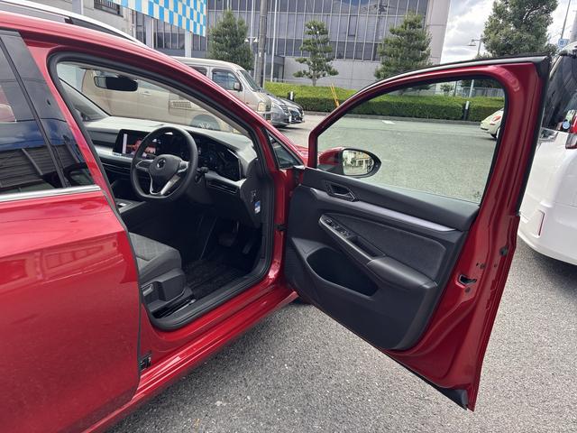 ゴルフヴァリアント ｅＴＳＩ　アクティブ　メーカーナビゲーション　バックカメラ　ドラレコ　禁煙車　ルーフレール　スマートキー　ＥＴＣ　レーダークルーズ　衝突軽減　純１６インチアルミ（18枚目）