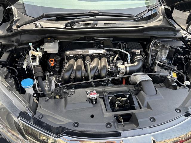 ヴェゼル ハイブリッドＲＳ・ホンダセンシング　ディーラーナビ　フルセグＴＶ　バックカメラ　ホンダセンシング　シートヒーター　スマートキー　ＥＴＣ　コンビシート（14枚目）