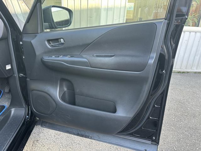 セレナ ｅ－パワー　ハイウェイスターＶ　１０インチディーラーナビ　フルセグ　全周囲モニター　フリップダウンモニター　両側パワースライドドア　プロパイロット　ＢＳＭ　ハンドルヒーター　レーダークルーズ　衝突軽減　ＥＴＣ　スマートキー２個（17枚目）