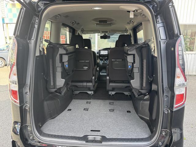 セレナ ｅ－パワー　ハイウェイスターＶ　１０インチディーラーナビ　フルセグ　全周囲モニター　フリップダウンモニター　両側パワースライドドア　プロパイロット　ＢＳＭ　ハンドルヒーター　レーダークルーズ　衝突軽減　ＥＴＣ　スマートキー２個（44枚目）