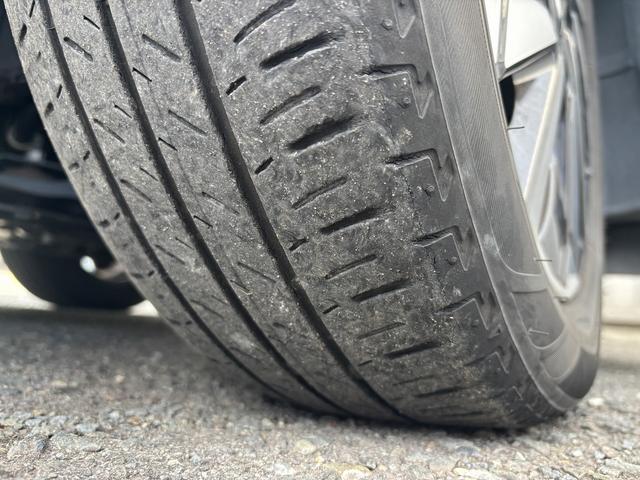 セレナ ｅ－パワー　ハイウェイスターＶ　１０インチディーラーナビ　フルセグ　全周囲モニター　フリップダウンモニター　両側パワースライドドア　プロパイロット　ＢＳＭ　ハンドルヒーター　レーダークルーズ　衝突軽減　ＥＴＣ　スマートキー２個（66枚目）