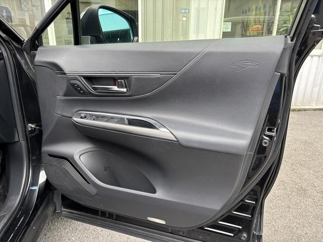 ハリアーハイブリッド Ｚ　レザーパッケージ　ワンオーナー車　全周囲モニター　メーカーナビ　ワンオーナー車　ＪＢＬサウンド　ＢＳＭ　デジタルインナーミラー　ＬＥＤヘッド　パワーバックドア　エアーシート　フルセグＴＶ　セーフティーセンス（18枚目）