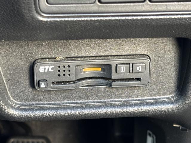 オデッセイハイブリッド ハイブリッドアブソルート・ホンダセンシングＥＸパック　８インチナビ（ＶＸＭ－１７５ＶＦＥｉ）　黒レザーシート　両側パワースライドドア　フルセグＴＶ　バックカメラ　シートヒーター　ホンダセンシング　ＬＥＤヘッドライト　ＥＴＣ　スマートキー（32枚目）