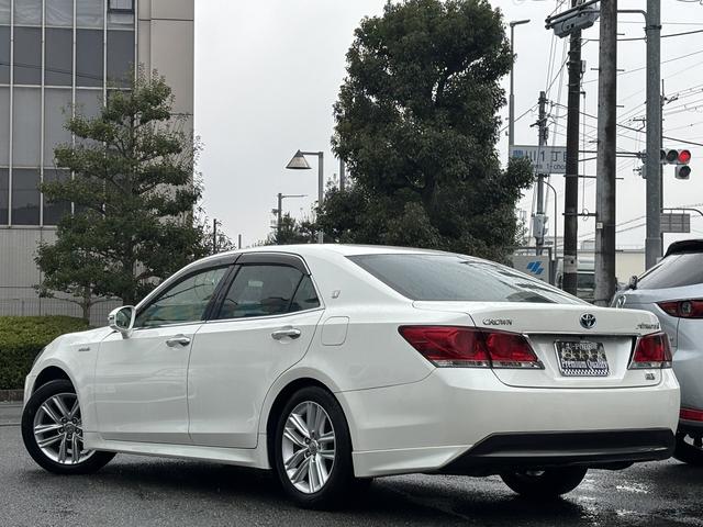 クラウンハイブリッド アスリートＳ　禁煙　メーカーナビ　フルセグテレビ　バックカメラ　スマートキー　パワーシート　シートヒーター　クルコン　ハンドルヒーター　純正１７インチアルミ（10枚目）