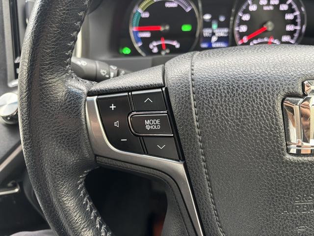 クラウンハイブリッド アスリートＳ　禁煙　メーカーナビ　フルセグテレビ　バックカメラ　スマートキー　パワーシート　シートヒーター　クルコン　ハンドルヒーター　純正１７インチアルミ（20枚目）