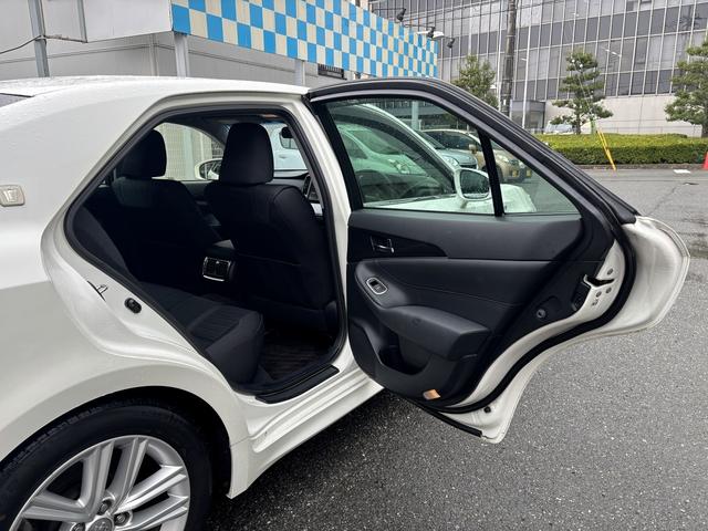 クラウンハイブリッド アスリートＳ　禁煙　メーカーナビ　フルセグテレビ　バックカメラ　スマートキー　パワーシート　シートヒーター　クルコン　ハンドルヒーター　純正１７インチアルミ（39枚目）