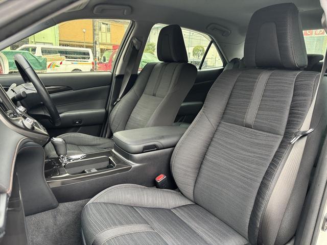 クラウンハイブリッド アスリートＳ　禁煙　メーカーナビ　フルセグテレビ　バックカメラ　スマートキー　パワーシート　シートヒーター　クルコン　ハンドルヒーター　純正１７インチアルミ（45枚目）