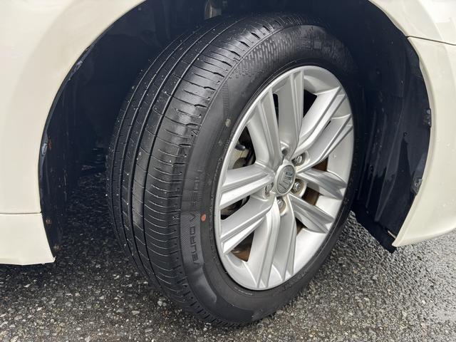 クラウンハイブリッド アスリートＳ　禁煙　メーカーナビ　フルセグテレビ　バックカメラ　スマートキー　パワーシート　シートヒーター　クルコン　ハンドルヒーター　純正１７インチアルミ（57枚目）