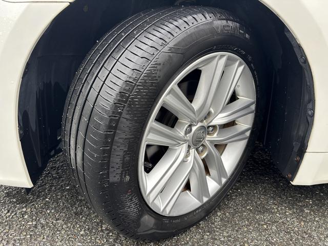 クラウンハイブリッド アスリートＳ　禁煙　メーカーナビ　フルセグテレビ　バックカメラ　スマートキー　パワーシート　シートヒーター　クルコン　ハンドルヒーター　純正１７インチアルミ（61枚目）