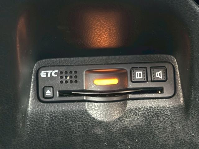 フィットハイブリッド シーズ　ファインスタイル　車検２年　禁煙車　シートヒーター　クルーズコントロール　ディーラーナビ　地デジＴＶ　Ｒカメラ　ＥＴＣ（31枚目）