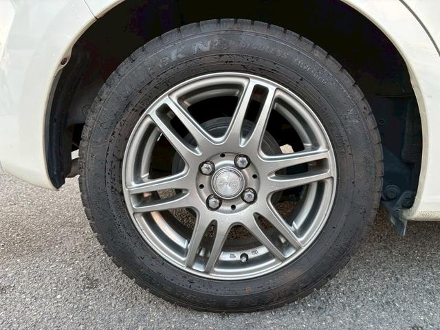 フィットハイブリッド シーズ　ファインスタイル　車検２年　禁煙車　シートヒーター　クルーズコントロール　ディーラーナビ　地デジＴＶ　Ｒカメラ　ＥＴＣ（59枚目）