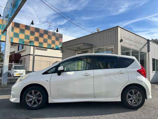 ノート Ｘ　エアロスタイル　禁煙車　ナビ　フルセグＴＶ　バックカメラ　ＥＴＣ　スマートキー（11枚目）