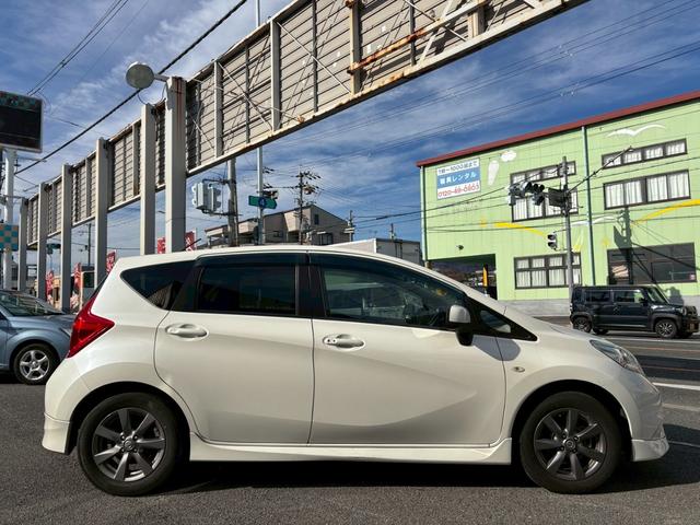 ノート Ｘ　エアロスタイル　禁煙車　ナビ　フルセグＴＶ　バックカメラ　ＥＴＣ　スマートキー（12枚目）