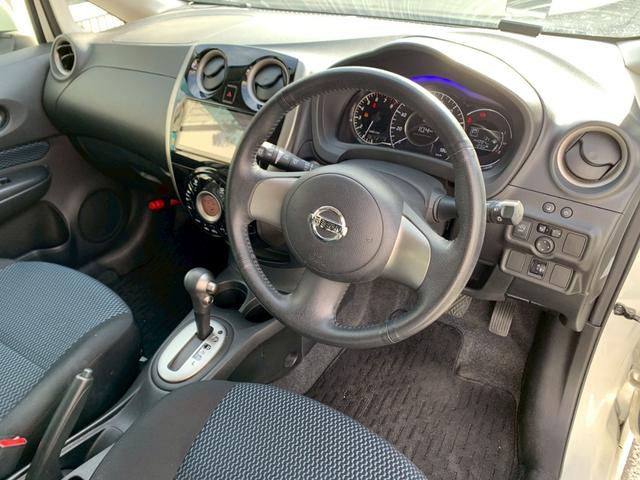 ノート Ｘ　エアロスタイル　禁煙車　ナビ　フルセグＴＶ　バックカメラ　ＥＴＣ　スマートキー（16枚目）