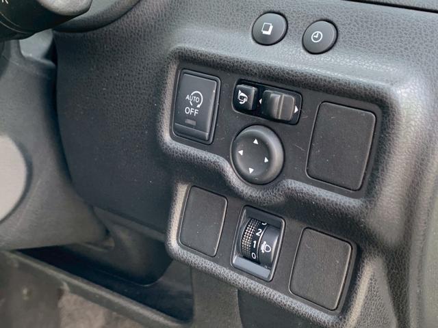ノート Ｘ　エアロスタイル　禁煙車　ナビ　フルセグＴＶ　バックカメラ　ＥＴＣ　スマートキー（27枚目）