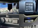 ロッキー Ｇ　禁煙車　ディスプレイオーディオ　ＴＶ有　全周囲モニター　ＬＥＤヘッドライト　衝突軽減　レーンキーピング　レーダークルーズ　ＥＴＣ　ワンオーナー（7枚目）