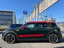 ジョンクーパーワークス　クラブマン　ジョンクーパーワークス　クラブマン（５名）禁煙車　ハーマンカードン　ドライビングアシスト　インテリアＰＫＧ　レーダークルーズ　グリーンツートンカラー　置充電　ＨＵＤ　衝突軽減　ＬＥＤヘッド（11枚目）