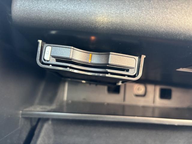 ＸＣ９０ Ｔ５　ＡＷＤ　モーメンタム　前後シートヒーター　パワーバックドア　エアーシート　バウアーアンドウィルキンス　前後ドラレコ　ＥＴＣ　全周囲モニター　Ｒカメラ（47枚目）