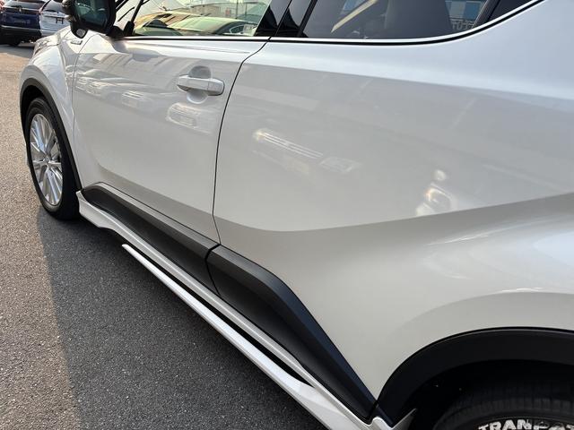 Ｃ－ＨＲ Ｇ　モード　ネロ　禁煙車・モデリスタエアロ・ディーラーナビ・Ｒカメラ・フルセグＴＶ・ＢＳＭ・シートヒーター・ＥＴＣ・スマートキー二本・純正違いアルミ（22枚目）