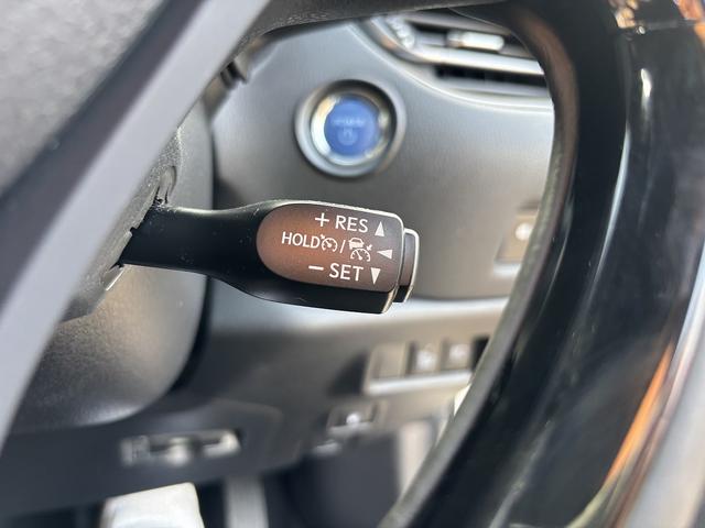 Ｃ－ＨＲ Ｇ　モード　ネロ　禁煙車・モデリスタエアロ・ディーラーナビ・Ｒカメラ・フルセグＴＶ・ＢＳＭ・シートヒーター・ＥＴＣ・スマートキー二本・純正違いアルミ（40枚目）