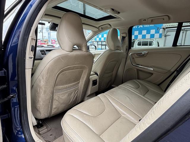 Ｖ６０ オーシャンレース・エディション　メーカーナビ／バックソナー／Ｆ席パワーシート／シートヒーター／衝突軽減システム／車線逸脱警報／レーダークルーズコントロール／スマートキーＥＴＣ（34枚目）