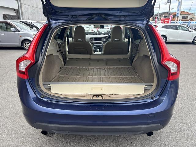 Ｖ６０ オーシャンレース・エディション　メーカーナビ／バックソナー／Ｆ席パワーシート／シートヒーター／衝突軽減システム／車線逸脱警報／レーダークルーズコントロール／スマートキーＥＴＣ（45枚目）