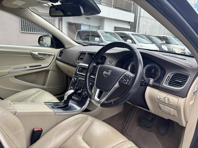 Ｖ６０ オーシャンレース・エディション　メーカーナビ／バックソナー／Ｆ席パワーシート／シートヒーター／衝突軽減システム／車線逸脱警報／レーダークルーズコントロール／スマートキーＥＴＣ（47枚目）