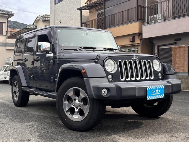 ジープ・ラングラーアンリミテッド サハラ　禁煙車　アルパインサウンド　クルーズコントロール　バックカメラ　Ｆサイドカメラ　背面タイヤ　ＥＴＣ　フルセグ　社外７インチナビ（10枚目）