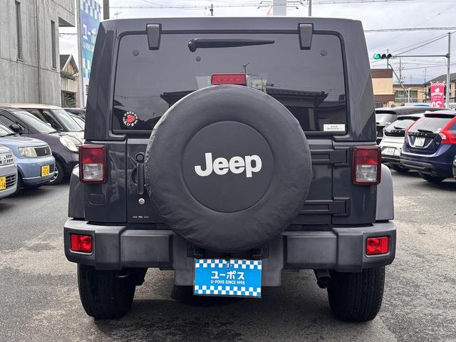 ジープ・ラングラーアンリミテッド サハラ　禁煙車　アルパインサウンド　クルーズコントロール　バックカメラ　Ｆサイドカメラ　背面タイヤ　ＥＴＣ　フルセグ　社外７インチナビ（13枚目）