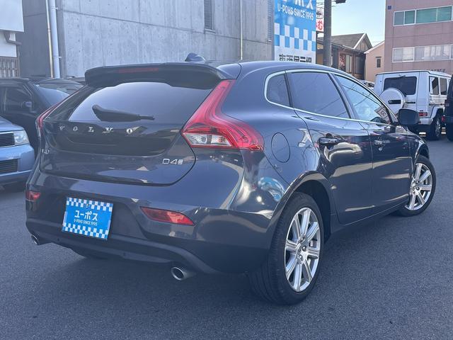 Ｖ４０ Ｄ４　インスクリプション　クルーズコントロール　セーフティパッケージ　ＬＥＤヘッドライト　ハーマンカードン　メーカーナビ　バックモニター　シートヒーター　ＥＴＣ　パドルシフト（13枚目）
