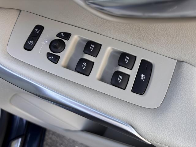 Ｖ４０ Ｄ４　インスクリプション　クルーズコントロール　セーフティパッケージ　ＬＥＤヘッドライト　ハーマンカードン　メーカーナビ　バックモニター　シートヒーター　ＥＴＣ　パドルシフト（29枚目）