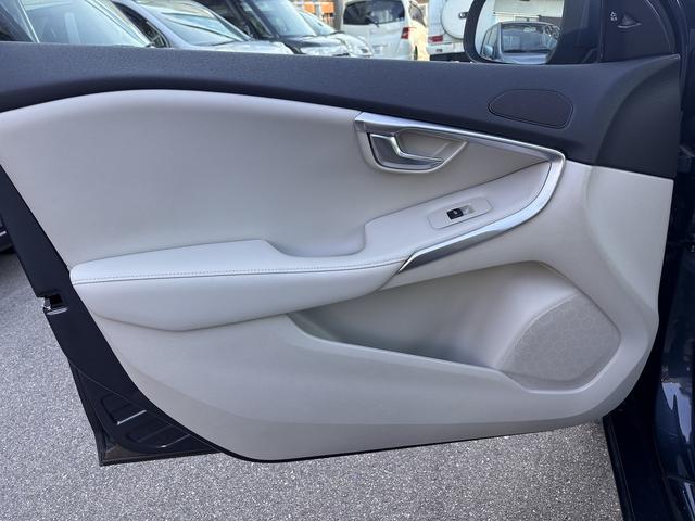 Ｖ４０ Ｄ４　インスクリプション　クルーズコントロール　セーフティパッケージ　ＬＥＤヘッドライト　ハーマンカードン　メーカーナビ　バックモニター　シートヒーター　ＥＴＣ　パドルシフト（33枚目）