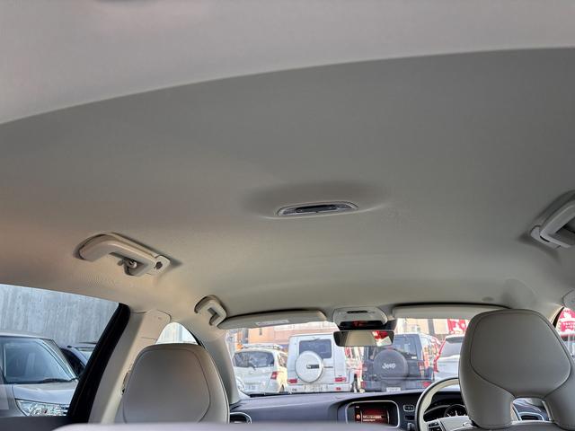 Ｖ４０ Ｄ４　インスクリプション　クルーズコントロール　セーフティパッケージ　ＬＥＤヘッドライト　ハーマンカードン　メーカーナビ　バックモニター　シートヒーター　ＥＴＣ　パドルシフト（34枚目）