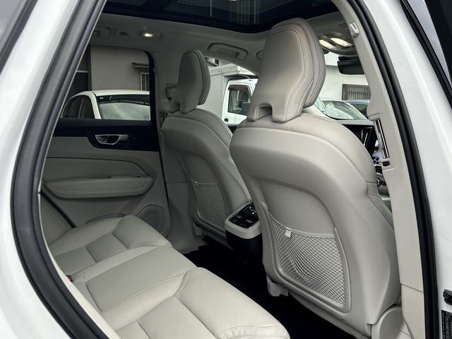 ＸＣ６０ アルティメット　Ｂ５　ＡＷＤ　ハーマンカードン　ドライブレコーダー　ＦＲシートヒーター　パノラマルーフ　白革シート　ヘッドアップディスプレイ　全周囲モニター　エアーシート　ＥＴＣ　パワーバックドア（22枚目）