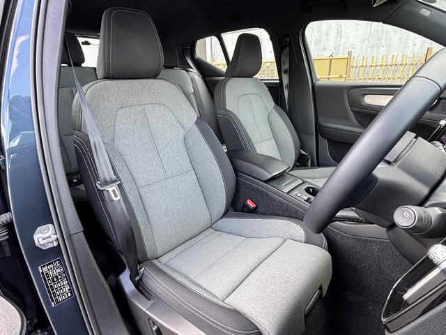 ＸＣ４０ Ｂ４　ＡＷＤ　モメンタム　メーカー純正ナビ　アイスホワイトＰＫＧ　パワーシートＰＫＧ　バーサティリィＰＫＧ　クライメートＰＫＧ　ハンズフリーパワーバックドア　全周囲モニター　ＥＴＣ　フルセグＴＶ（47枚目）