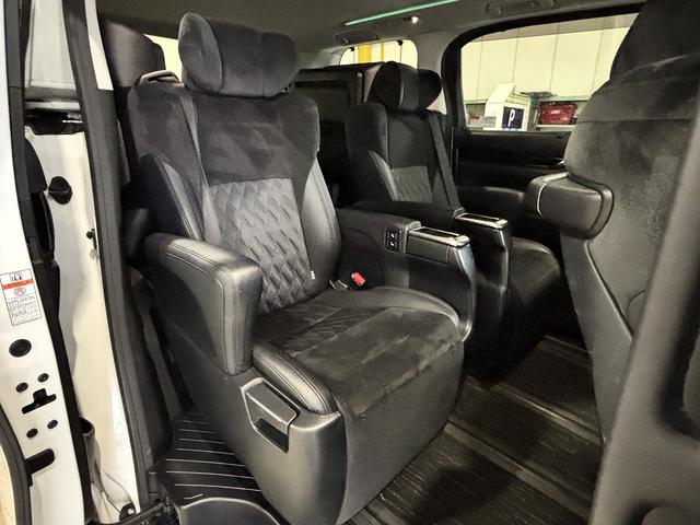 アルファード ２．５Ｓ　Ｃパッケージ　ユーザー買取　純正フルセグナビ　バックモニター　両側パワースライドドア　プリクラッシュセーフティ　レーダークルーズコントロール　クリアランスソナー　パワーバックドア　コンビシート　ステアリングヒーター（40枚目）