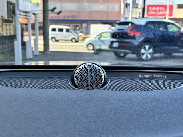 Ｓ９０ Ｔ６　ＡＷＤ　インスクリプション　ユーザー買取車両　メーカーナビ　Ｂｏｗｅｒｓ＆Ｗｉｌｋｉｎｓ　全周囲モニター　ヘッドアップディスプレイ　ブラインドスポット　衝突軽減システム　レーンキープ　パークアシスト　エアーシート　シートヒーター（38枚目）