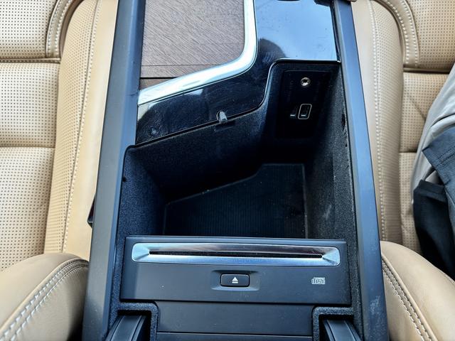 Ｓ９０ Ｔ６　ＡＷＤ　インスクリプション　ユーザー買取車両　メーカーナビ　Ｂｏｗｅｒｓ＆Ｗｉｌｋｉｎｓ　全周囲モニター　ヘッドアップディスプレイ　ブラインドスポット　衝突軽減システム　レーンキープ　パークアシスト　エアーシート　シートヒーター（43枚目）