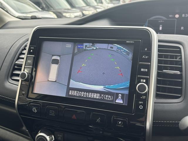 セレナ ｅ－パワー　ハイウェイスターＶ　１０インチディーラー純正ナビ　全周囲モニター　バックカメラ　両側パワースライドドア　フルセグＴＶ　クルコン　ステアリングヒーター　ドラレコ　シートヒーター　エマブレ（21枚目）