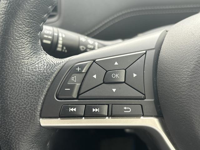 セレナ ｅ－パワー　ハイウェイスターＶ　１０インチディーラー純正ナビ　全周囲モニター　バックカメラ　両側パワースライドドア　フルセグＴＶ　クルコン　ステアリングヒーター　ドラレコ　シートヒーター　エマブレ（25枚目）