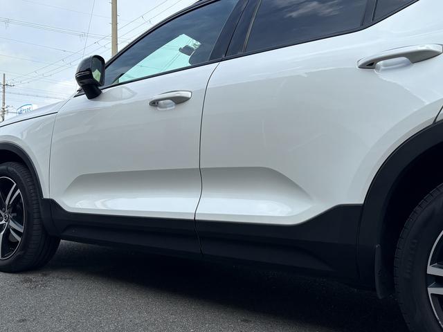 ＸＣ４０ Ｂ４　ＡＷＤ　Ｒデザイン　全周囲モニター　ハーマンカードン　ドライブレコーダー　ハンズフリーパワーバックドア　フルセグＴＶ　１９インチＡＷ　コンビシート（43枚目）