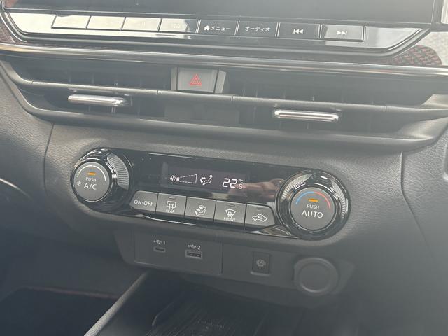 オーラ ニスモ　ニスモエアロ　ニスモ専用レカロシート　全周囲モニター　プロパイロット　ＥＴＣ　フルセグＴＶ　バックカメラ　純正フルセグナビ　禁煙車（31枚目）