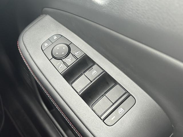 オーラ ニスモ　ニスモエアロ　ニスモ専用レカロシート　全周囲モニター　プロパイロット　ＥＴＣ　フルセグＴＶ　バックカメラ　純正フルセグナビ　禁煙車（35枚目）