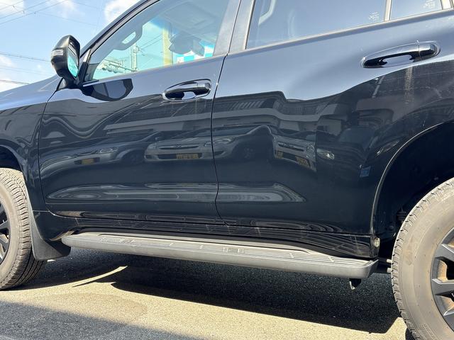 ランドクルーザープラド TX Lパッケージ マットブラックエディション 禁煙車 セーフティセンス ブラックルーフレール バックカメラ サイドカメラ エアーシート シートヒーター ETC 黒革シート 純正ナビ(16枚目)