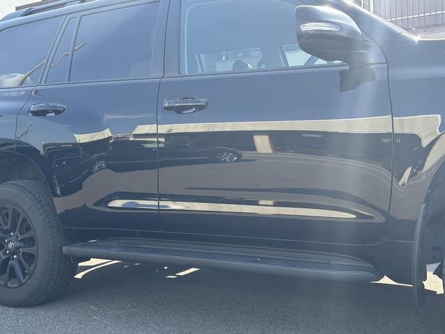 ランドクルーザープラド TX Lパッケージ マットブラックエディション 禁煙車 セーフティセンス ブラックルーフレール バックカメラ サイドカメラ エアーシート シートヒーター ETC 黒革シート 純正ナビ(18枚目)